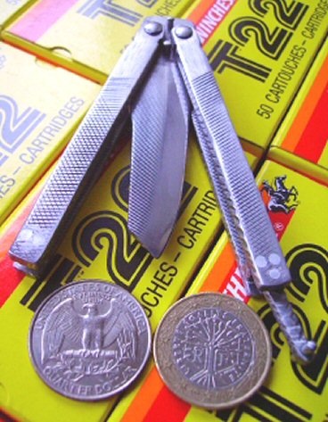 Balisong réalisé à partir d'une lime, finition toxic sur les côtés