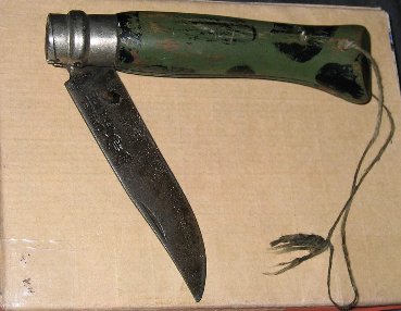 Un Opinel custom utilitaire, remis en tat et peint faon GI Joe