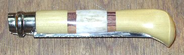 Effilé 10 cm en amarello avec un assemblage de matériaux variés